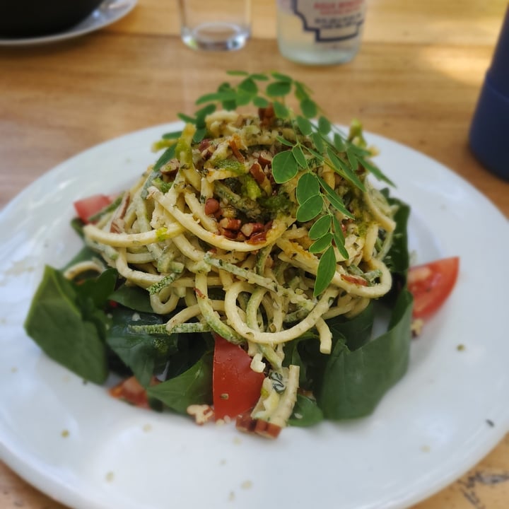 photo of Raw Love Zucchini Noodles shared by @emilypaulsen on  27 Aug 2021 - review