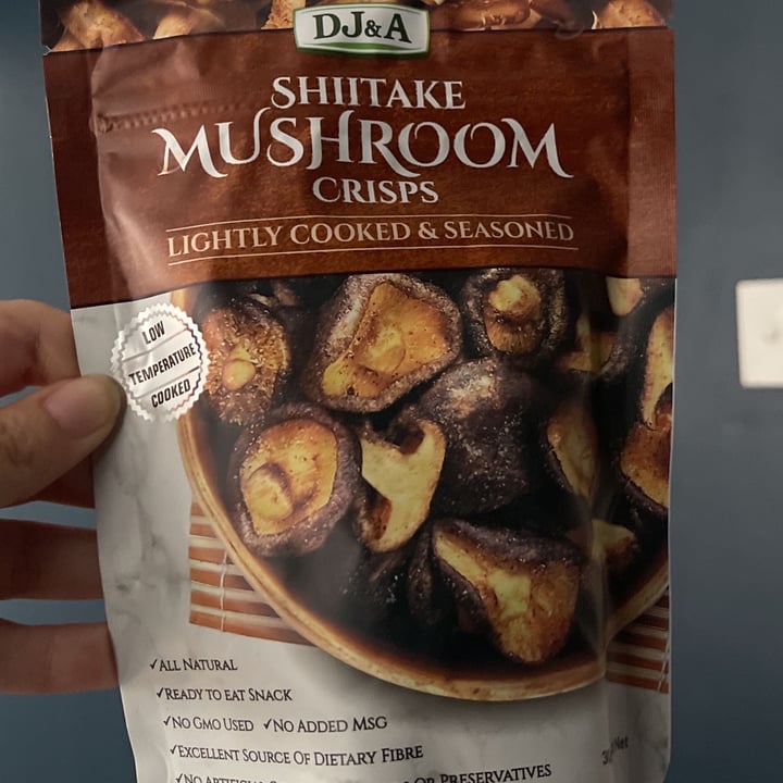 photo of DJ&A DJ&A Shiitake Mushroom Crisps shared by @jetsky on  26 Nov 2021 - review