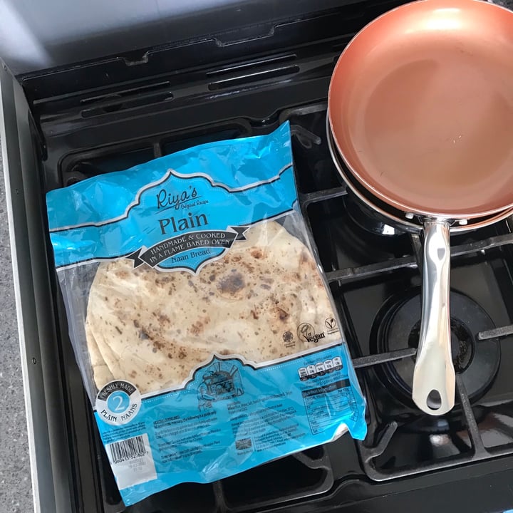 review photo of Riya's Plain Naan Bread shared by @infinitevegan on 02 Mar 2021 - review