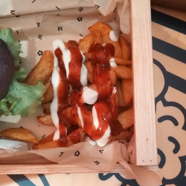 「patata buenas」の料理の写真
