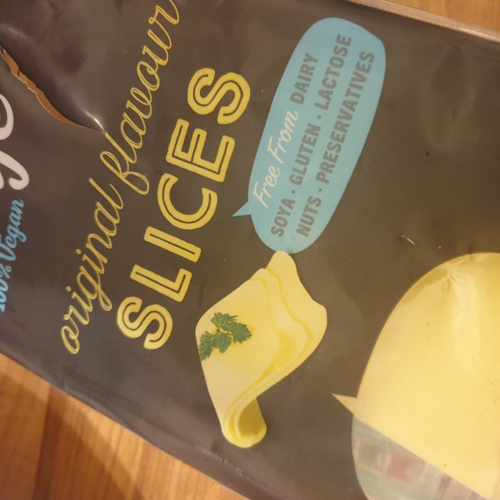 review photo of Violife Original Flavor Cheese Slices shared by @irune on 09 Feb 2022 - review