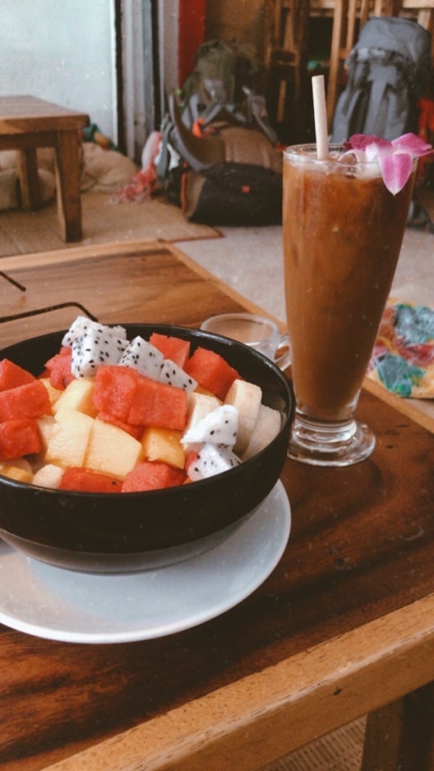 photo of Ethos Vegetarian and Vegan Restaurant Fruit salad with muesli and coconut cream shared by @magpie on  22 Feb 2020 - review