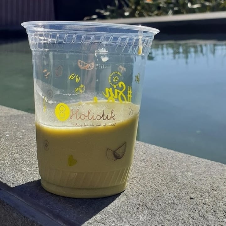 photo of Holistik Smoothie green cleanse shared by @anapau-0 on  26 Jun 2020 - review