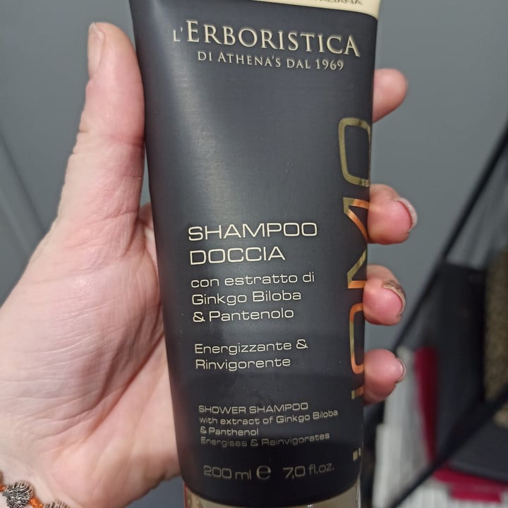 photo of L'Erboristica Di Athena's Dal 1969 Shampoo doccia uomo shared by @annachiara1995 on  30 Nov 2021 - review