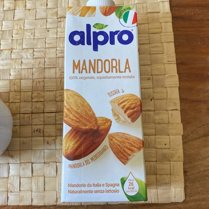 review photo of Alpro Almond Milk shared by @effedifranzi on 22 Mar 2022 - review