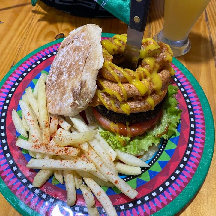 photo of MERCY VEGAN FOOD hamburguesa shared by @manuela666 on  12 Jun 2022 - review