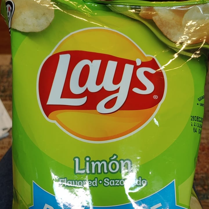 photo of Lay's Lay's Limon Flavored Potato Chips shared by @tailsfromafield on  14 Oct 2021 - review