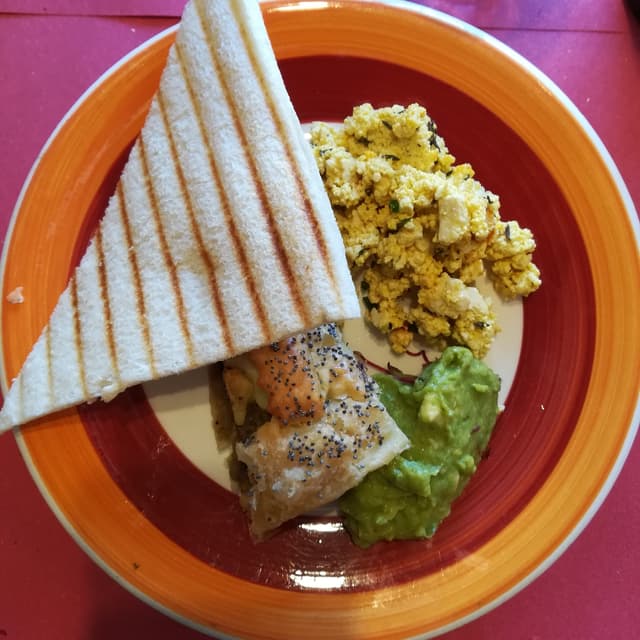 Photo of the dish “Piatto Misto Vegano”
