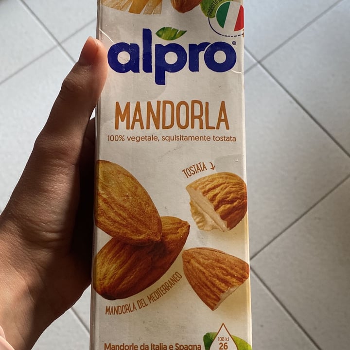 review photo of Alpro Mandorla Original shared by @laratrigolo on 01 May 2022 - review