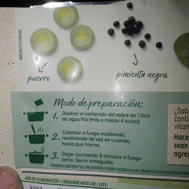 photo of Knorr Sopa de vegetales con Caracolitos verdes shared by @elianarodriguez on  25 May 2022 - review