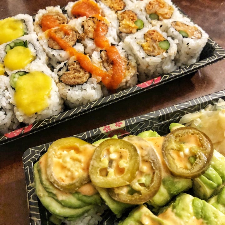 photo of Sushi Jin Next Door Crispy Kimchi Roll shared by @thejewishvegan on  10 Jan 2020 - review