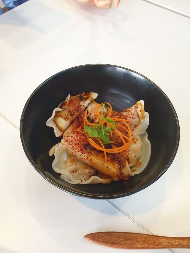 Foto do prato “Gyoza with Chilli And Vinegar”
