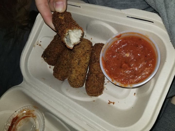 photo of The Butcher’s Son mozzarella sticks shared by @hanaherbivore on  11 Dec 2018 - review