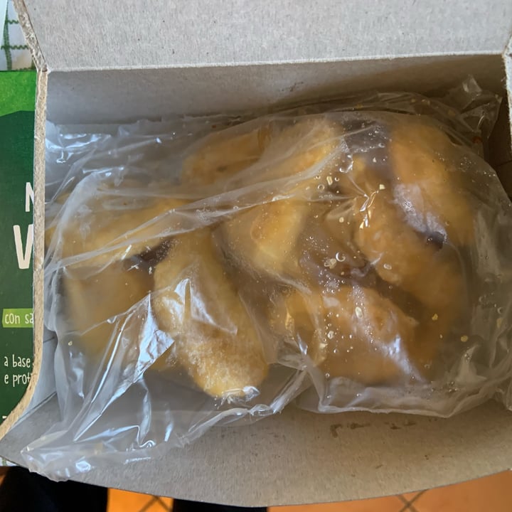 review photo of Vemondo Nuggets Vegani-Pepite Vegane con Salsa al Peperoncino Dolce shared by @gaiasct on 27 Sep 2022 - review