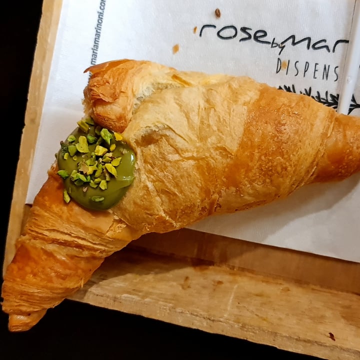 photo of Rosebymary Cornetto al Pistacchio Vegan shared by @creepysunset on  18 Apr 2022 - review