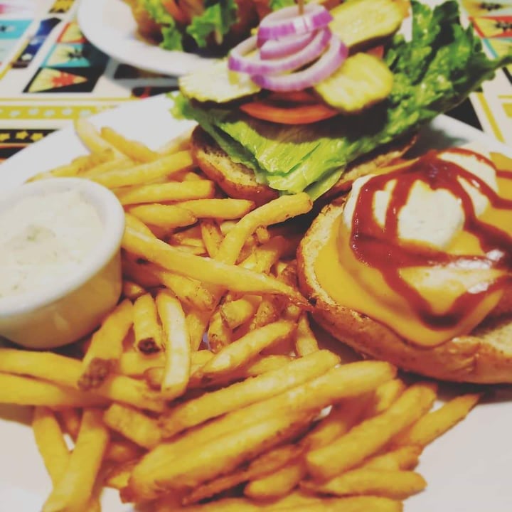photo of Saturn Cafe BBQ Ranch "chicken" Sandwich shared by @sandralhmb on  20 Jul 2019 - review
