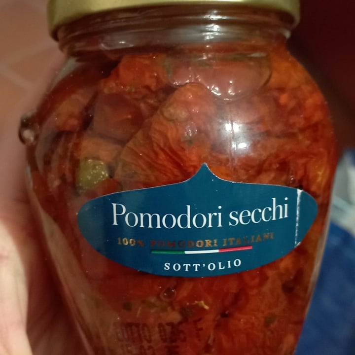 photo of Consilia Pomodori Secchi Sott’olio shared by @schiara on  16 Apr 2022 - review