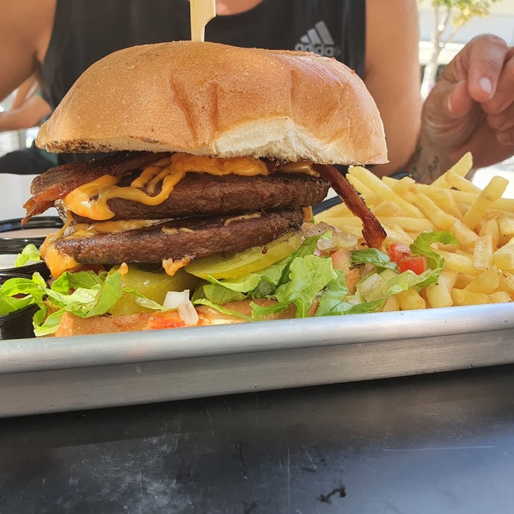 review photo of הענק הירוק אקספרס המבורגר shared by @gsavaryego on 29 Jun 2020 - review