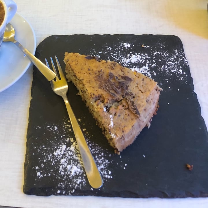 photo of La Storta Torta Cioccolato E Nocciole shared by @soff98 on  08 Dec 2021 - review