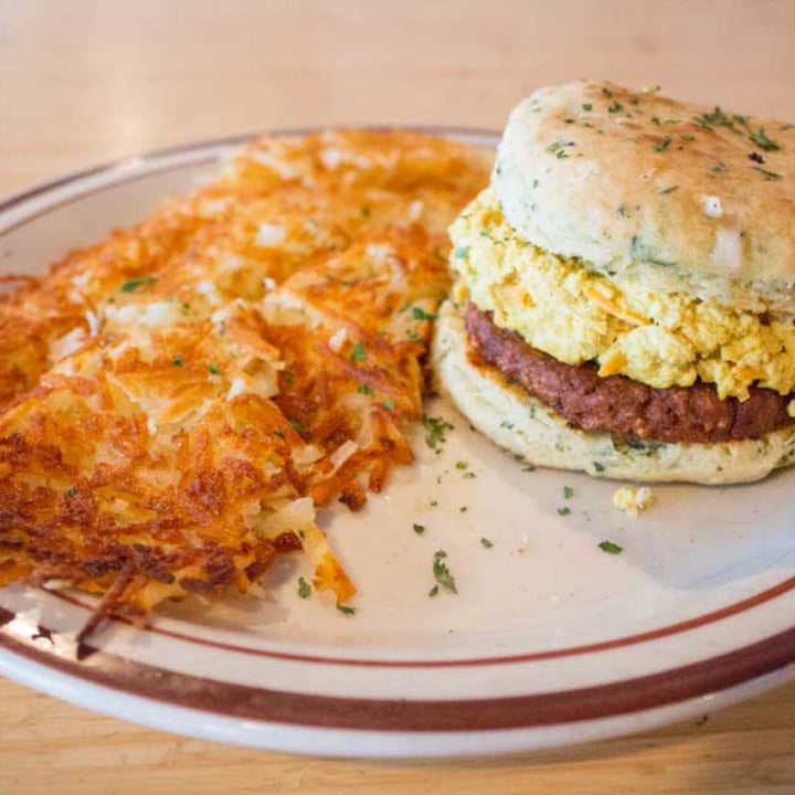 photo of Wayward Vegan Cafe Farmer’s Hash shared by @mckennasegress on  29 Jan 2022 - review