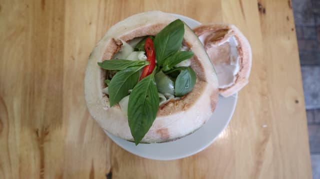 Foto do prato “Green Curry In Coconut”
