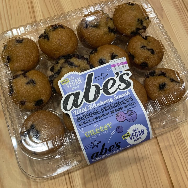 review photo of Abe's Vegan Muffins Wild Blueberry Muffin shared by @lychee on 27 Dec 2021 - review