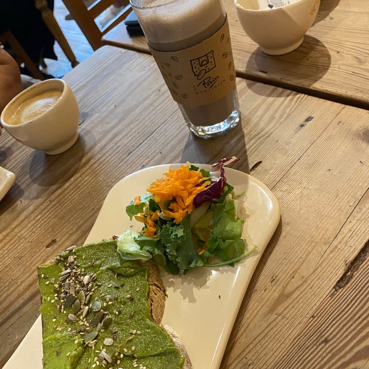 photo of Le Pain Quotidien Avocado toast shared by @panchiveg on  12 Feb 2021 - review