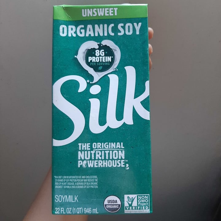 review photo of Silk Organic Unsweet Soymilk shared by @veggielina on 13 Apr 2021 - review