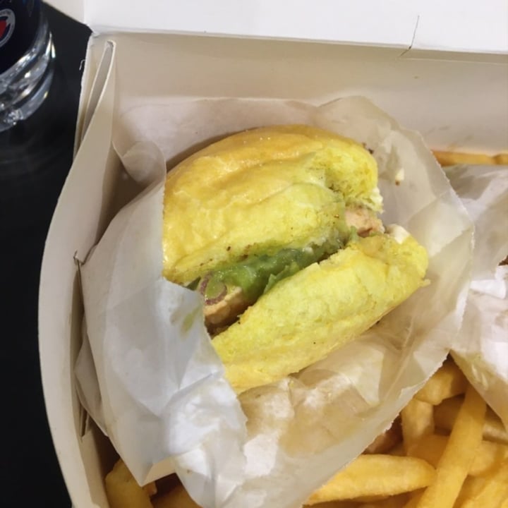 review photo of VEGAN FOX Saved Chicken Fresh shared by @manucerolini1 on 04 Oct 2021 - review