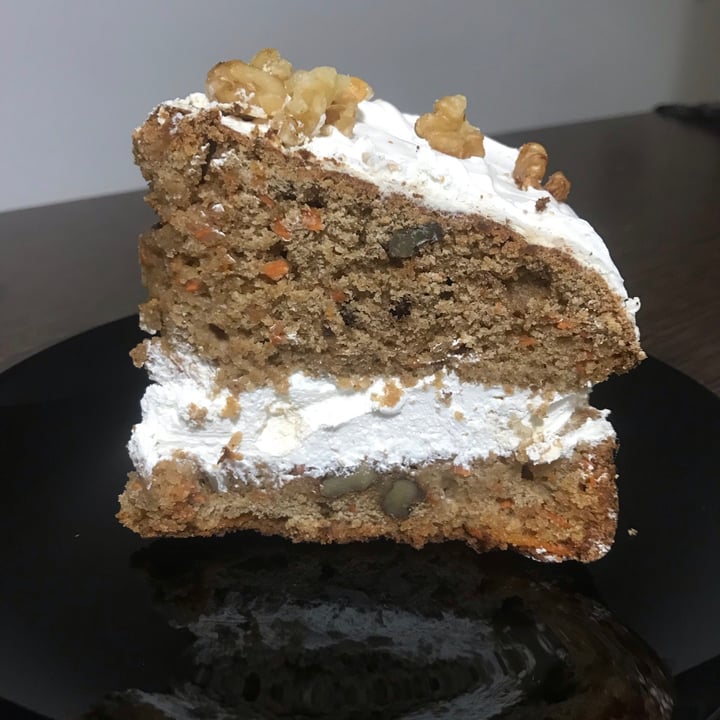 photo of Veguideli Carrot Cake shared by @candelariex on  26 Jul 2021 - review
