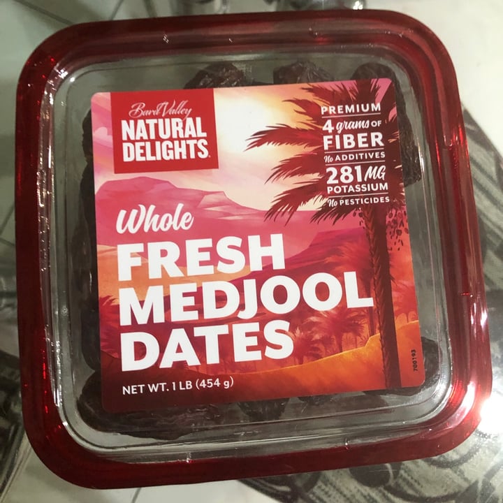 photo of Bard Valley Natural Delights Fresh Medjool Dates shared by @ndyct on  24 May 2020 - review