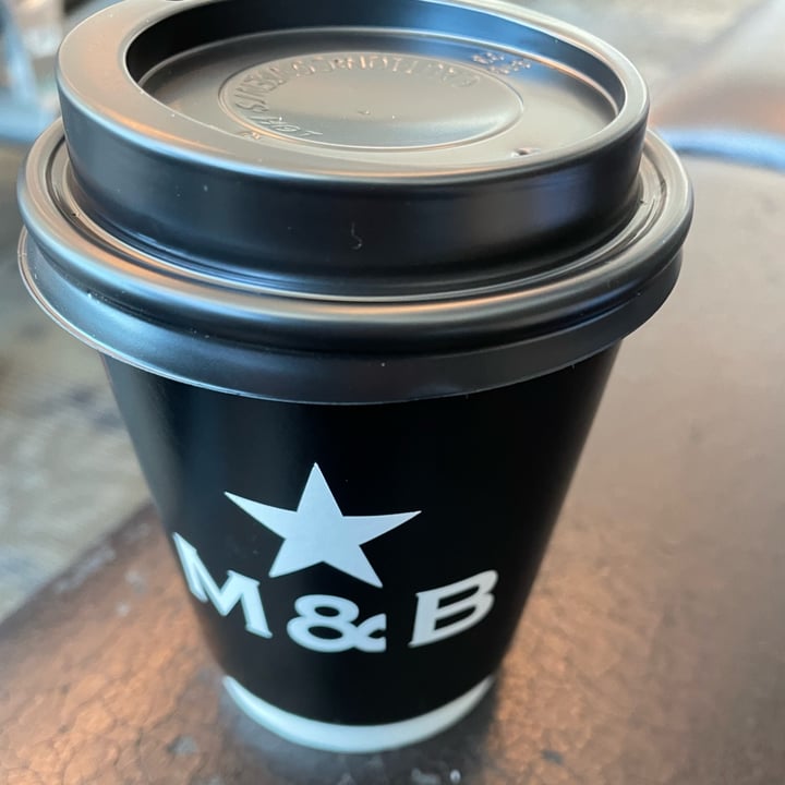 photo of Mugg & Bean Americano shared by @lihsur on  11 Feb 2022 - review