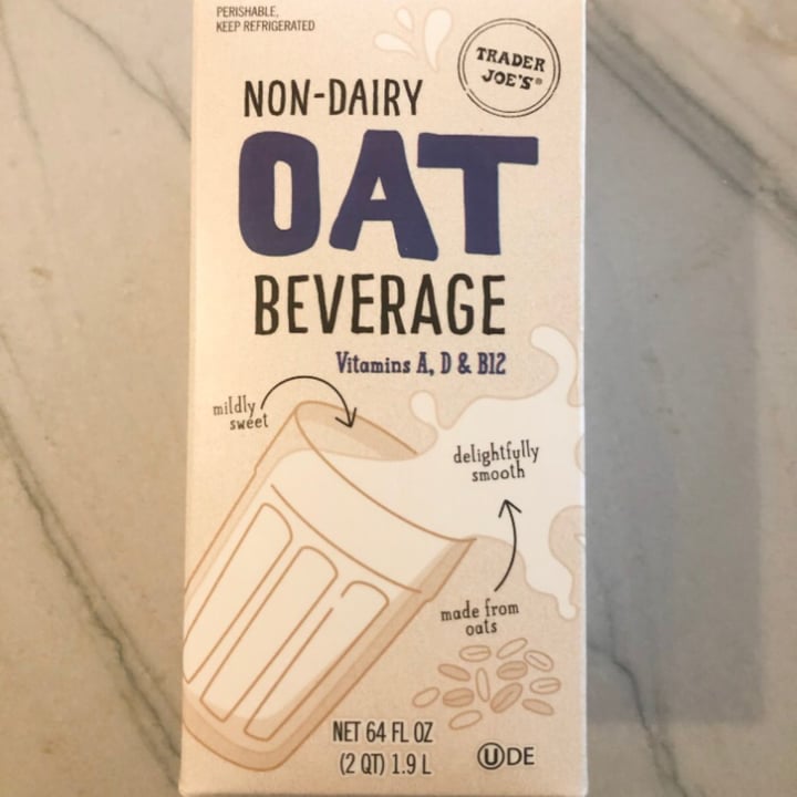 review photo of Trader Joe's Non-Dairy Oat Beverage shared by @noelleee on 12 Feb 2021 - review