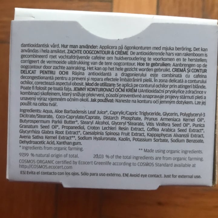 review photo of Naobay Crema de Contorno de Ojos shared by @martinacane11 on 09 Nov 2021 - review
