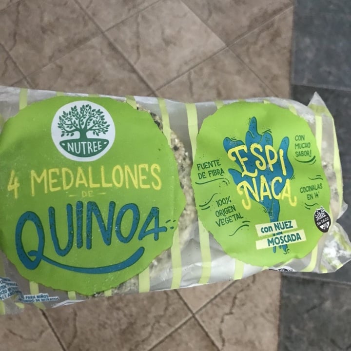 photo of Nutree Medallon de Quinoa de Espinaca con Nuez Moscada shared by @agustina1996 on  10 Oct 2021 - review