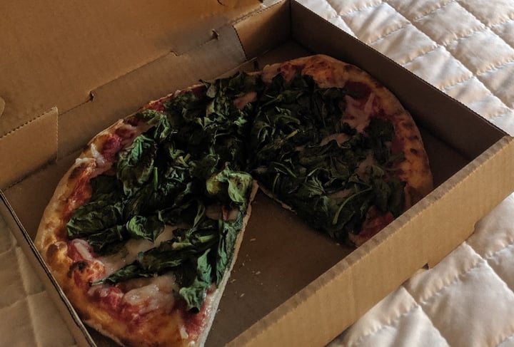 photo of Frankie's Custom 10 Inch Pizza shared by @ckvegan on  28 Jul 2019 - review