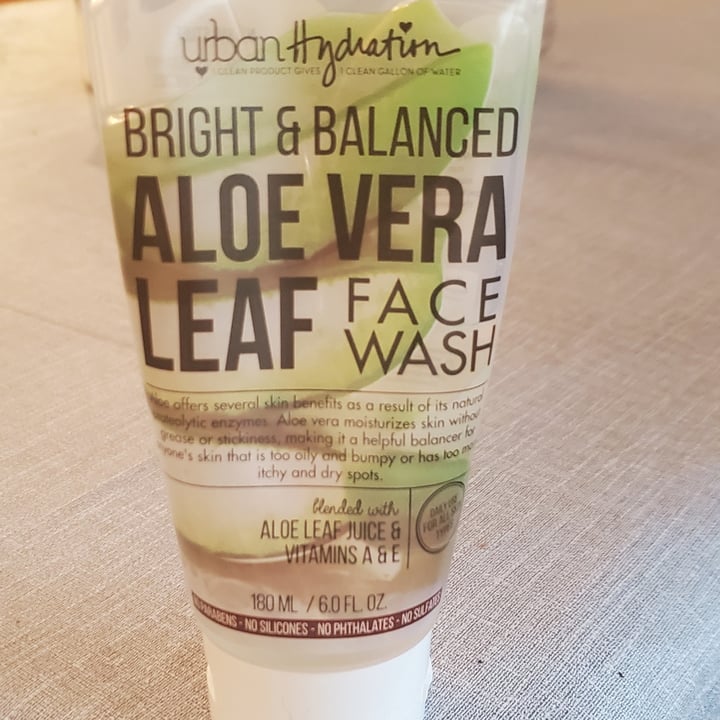 review photo of Urban hydration Bright & Balanced Aloe Vera Leaf Face Wash shared by @jfp420 on 16 Aug 2021 - review