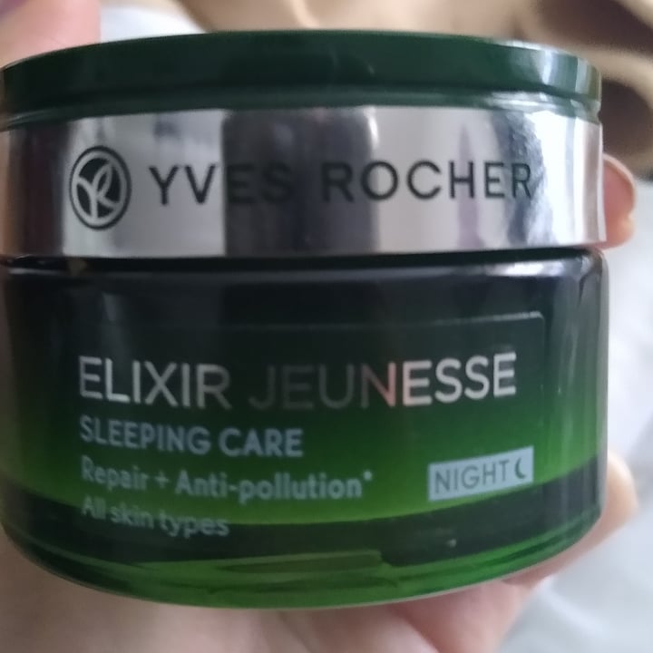 photo of Yves rocher Crema anti age Noche shared by @vikil on  15 Jul 2020 - review