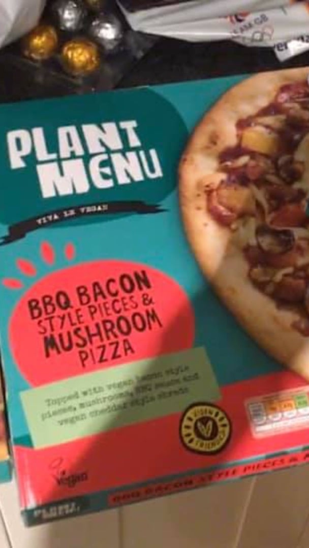 photo of Plant Menu BBQ Bacon Style Pieces & Mushroom Pizza shared by @theratspyjamas on  20 Mar 2020 - review