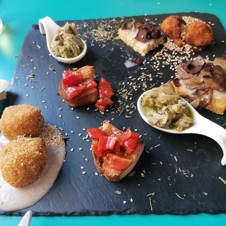 photo of Cavoli Nostri Antipasto misto shared by @rosannad93 on  19 Sep 2022 - review