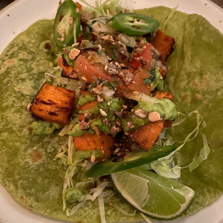 review photo of Super Loco Customs House Taco de Verduras shared by @aileenlaksmono on 26 May 2021 - review