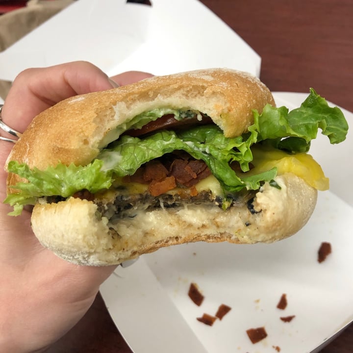 photo of Life - The Vegan Drive Thru cali burger shared by @autvvmn on  08 May 2021 - review