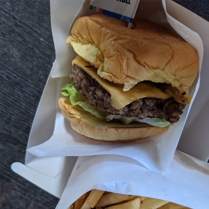 photo of Bar Bar Black Sheep Impossible burger shared by @reddishdevil on  20 Dec 2020 - review