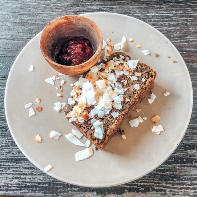 Foto do prato “Matcha Breakfast Banana Bread”