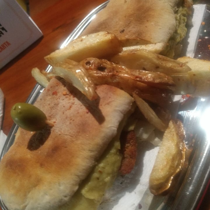 photo of APOLO Bar Multiespacio Sandwich De Milanesa shared by @macaridad on  11 Sep 2020 - review