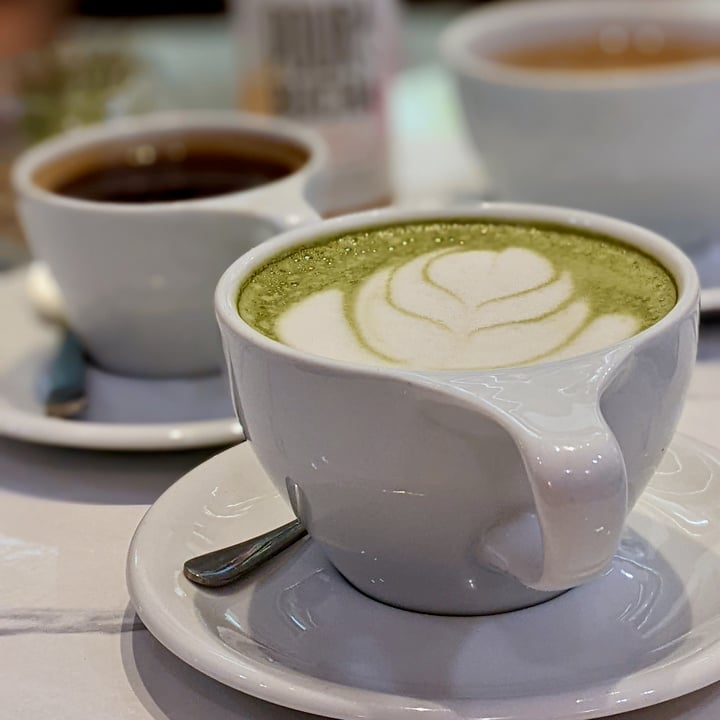 photo of The Oatberry Cafe Matcha Latte shared by @xinru-t on  05 May 2022 - review