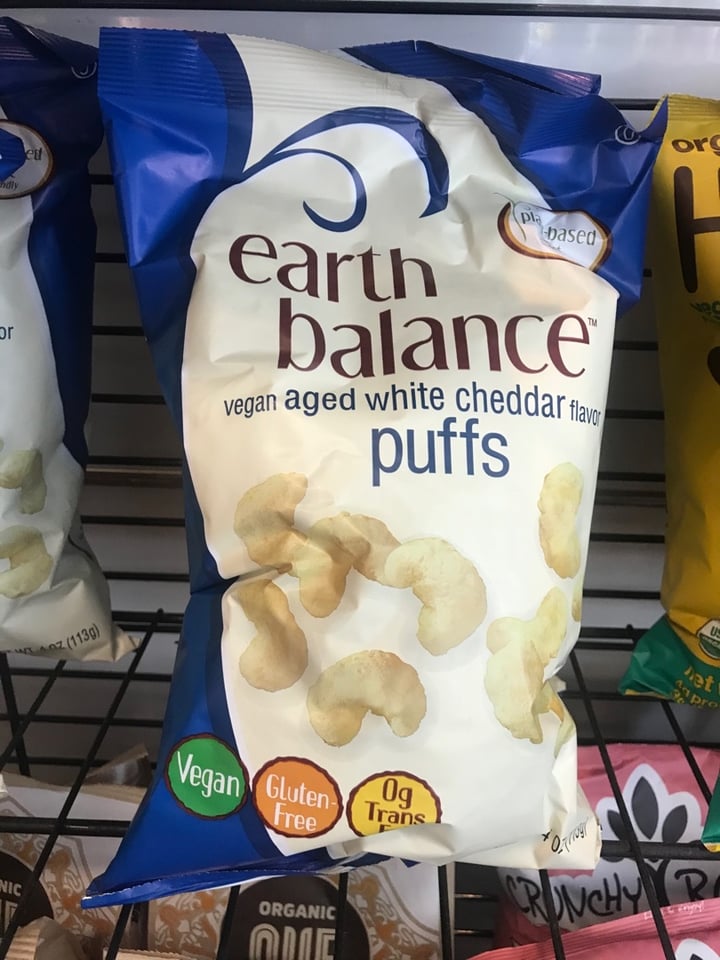 photo of Earth Balance Aged White Cheddar Vegan Puffs shared by @xtineexplores on  25 Dec 2019 - review