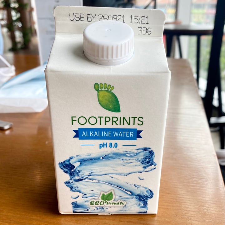 photo of Footprints Alkaline Water pH 8.0 shared by @thatsassymomo on  30 Jan 2021 - review