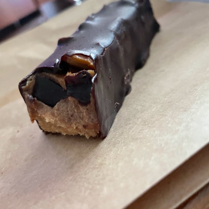 review photo of kastami'S Snicker shared by @nanaaestevez on 06 Mar 2022 - review