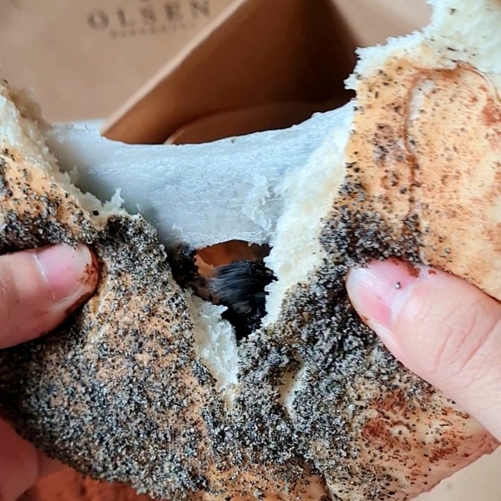 review photo of Olsen Bakehouse Sesame Mochi Bomb shared by @bekindtomeplease on 30 May 2021 - review